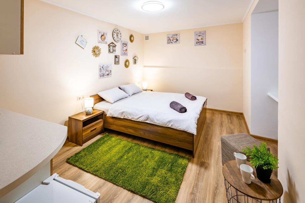 Romari Rynok Square 3 Appartement Lviv Buitenkant foto