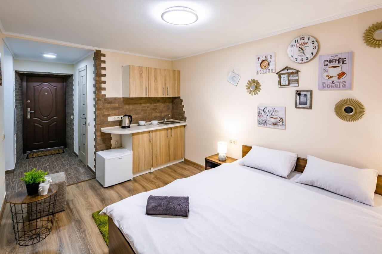 Romari Rynok Square 3 Appartement Lviv Buitenkant foto