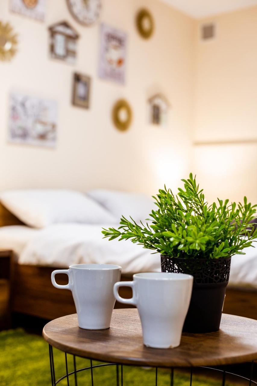 Romari Rynok Square 3 Appartement Lviv Buitenkant foto