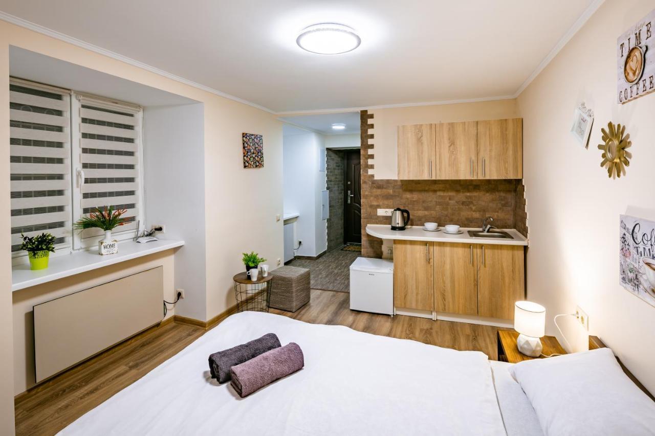 Romari Rynok Square 3 Appartement Lviv Buitenkant foto